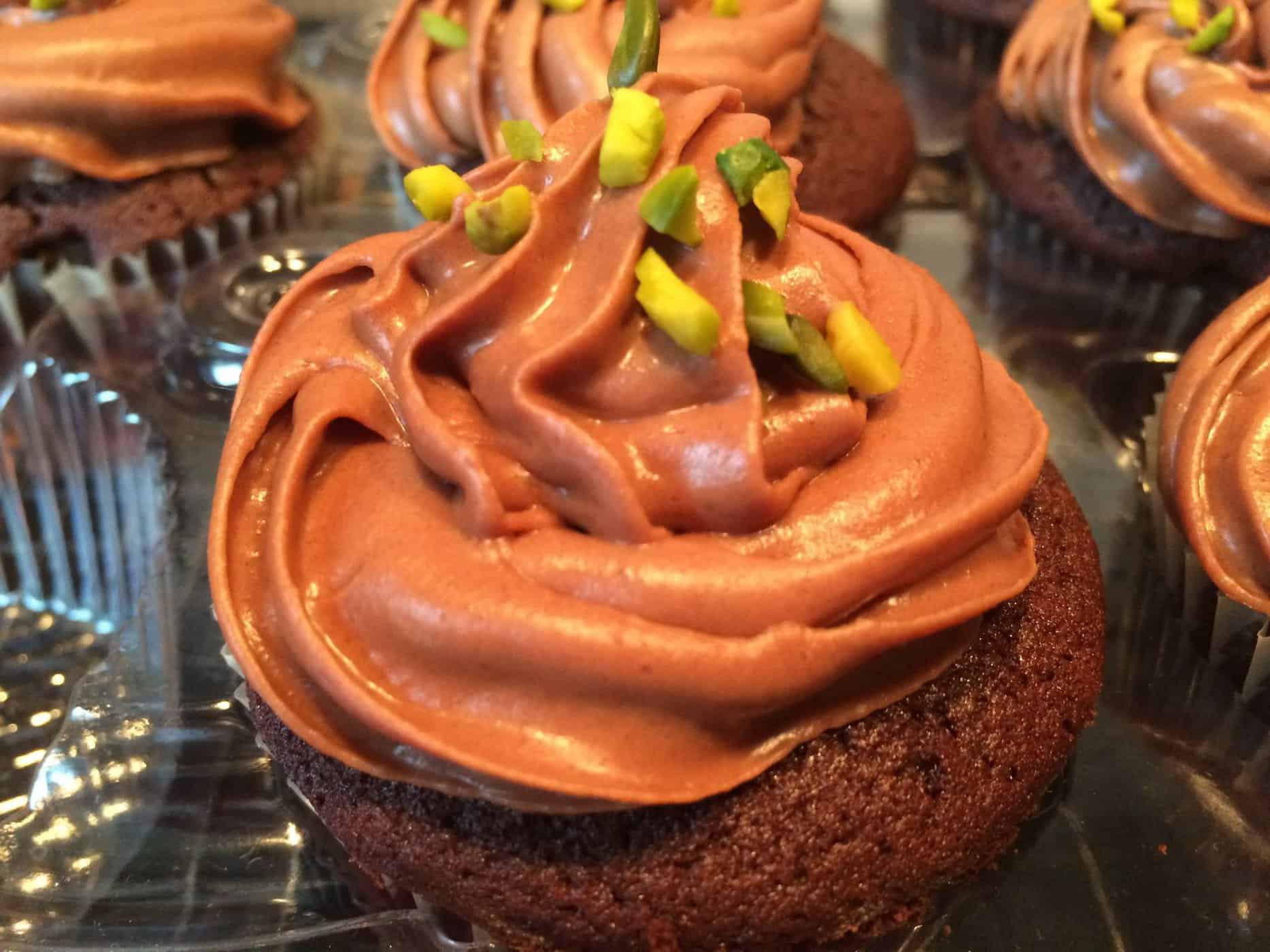 Schokocupcakes mit Saure-Sahne-Frosting – Violas Kitchen